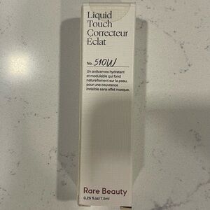 NWT RARE BEAUTY CORRECTOR